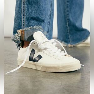 Vega Campo leather sneaker